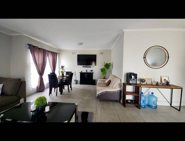 3 BEDROOM HOUSE TO LET IN GOODWOOD PARK